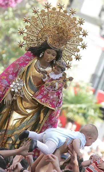 fiesta-de-la-virgen-de-los-desamparados-656.jpg