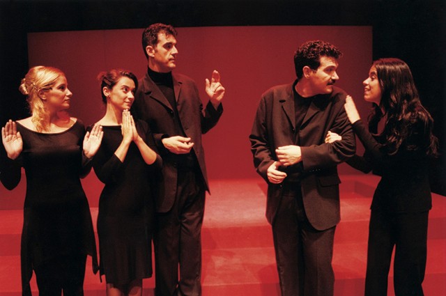 videos de besos teatro pono videos de besos teatro pono