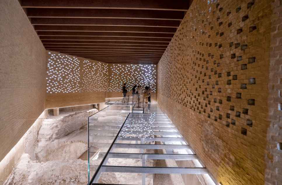 Vive historias ocultas en las visitas guiadas de Bombas Gens