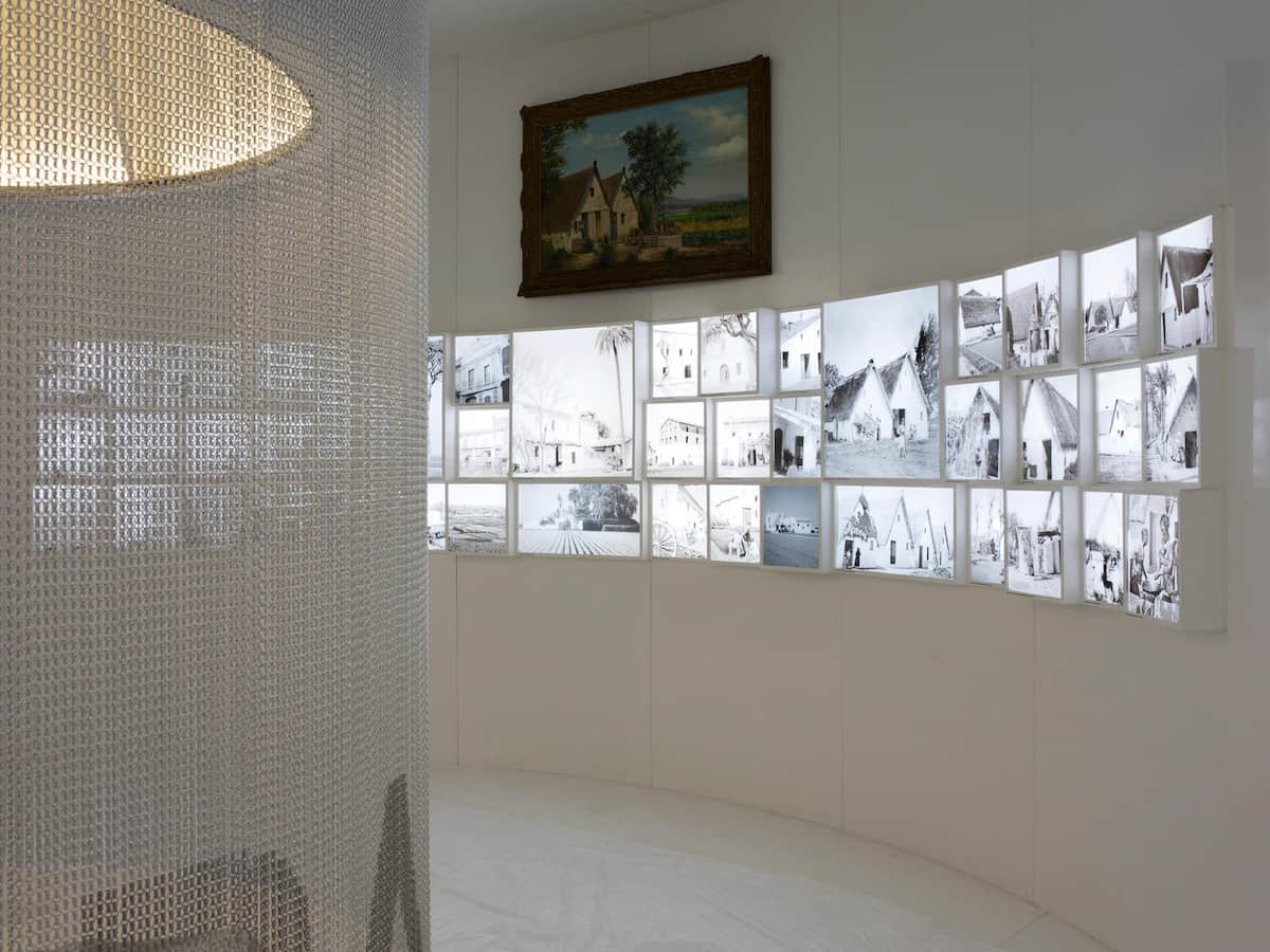 Exposición «No es fácil ser valenciano» en L’ETNO